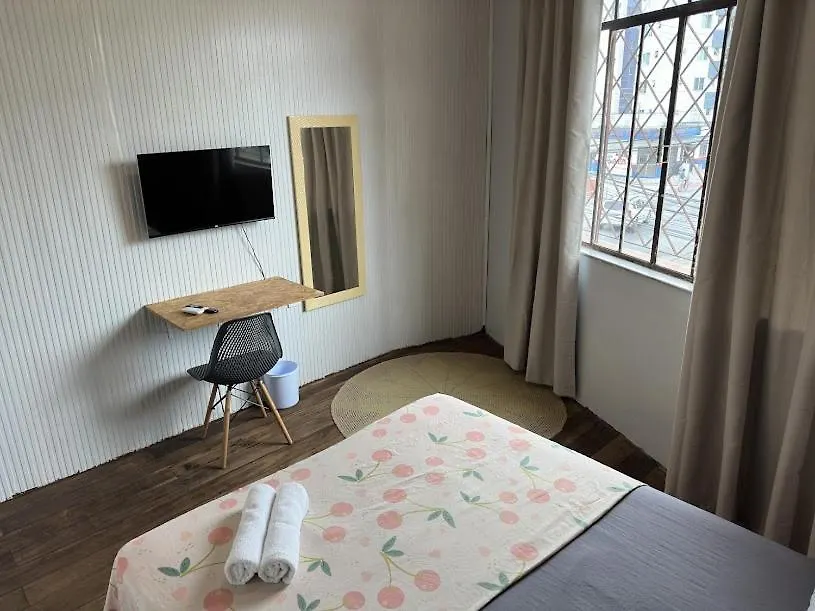 Quarto 1 Economico Com Ar Cond E Smart Tv Netflix Itajaí